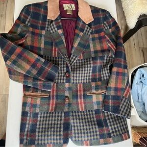 Vintage patchwork Plaid Blazer with Suede collar Accents size medium wool blend
